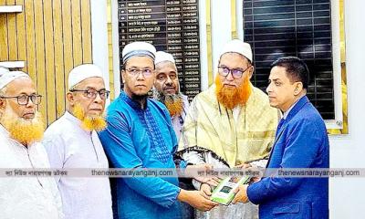 নবাগত জেলা প্রশাসকের সাথে খেলাফত মজলিস নেতৃবৃন্দের মতবিনিময়