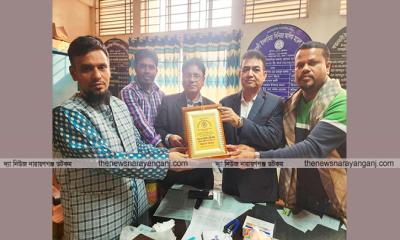 শাহরিয়ার চৌধুরী ইমনকে সম্মাননা প্রদান