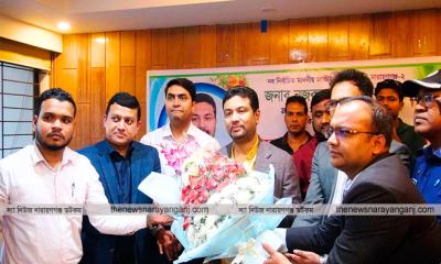 এমপি আজাদের সাথে আড়াইহাজার উপজেলা পরিষদ কর্মকর্তাদের মতবিনিময়