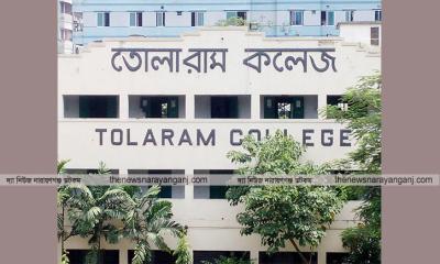 তোলারাম কলেজের নবীন অনুষ্ঠান নিয়ে সমালোচনা