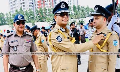 পুলিশ ফোর্স এক্সেমপ্লারি গুড সার্ভিস ব্যাজ পেলেন তারেক আল মেহেদী
