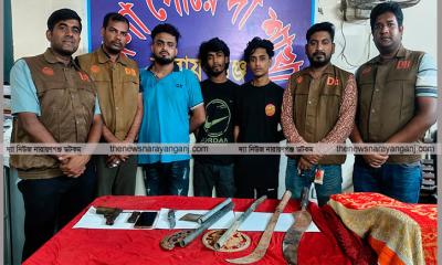 সিদ্ধিরগঞ্জে বৈঠক চলাকালে বিদেশি পিস্তল গুলি সহ গ্রেপ্তার ৩
