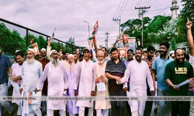 ৩১ দফা বাস্তবায়নে বিএনপির গণসংযোগ ও লিফলেট বিতরণ