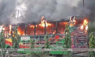 মৌমিতার চাপায় একজনের মৃত্যু, বাসে আগুন