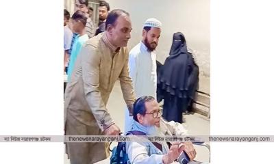 সপরিবারে দেশে ফিরলেন এমপি আবুল কালাম