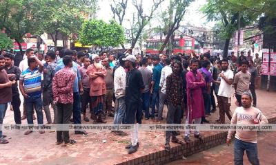 ফুটপাতে বসতে হকারদের তোড়জোড়