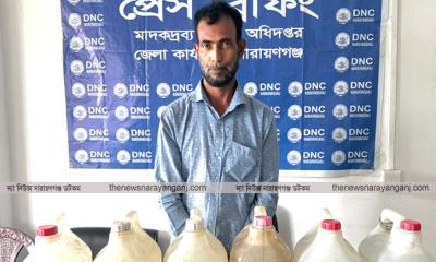 চোলাই মদ সহ গ্রেপ্তার সাদেক