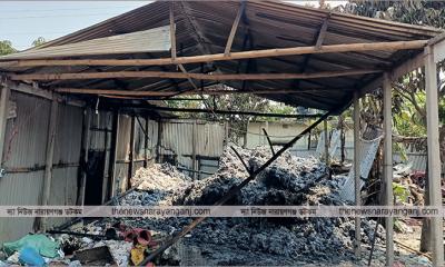 বন্দরের তুলার গোডাউনে আগুন