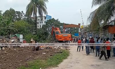 মহিলা কলেজের সামনে বাইপাস সড়ক চালু করতে নাসিকের উচ্ছেদ অভিযান