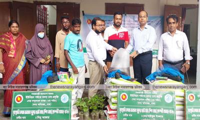 সদরে মৎস্য চাষীদের বিনামূল্যে বিভিন্ন উপকরণ বিতরণ 