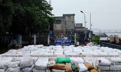 শিবু মার্কেটে ২ কোটি টাকার নিষিদ্ধ পলিথিন জব্দ
