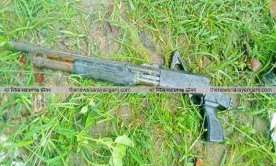 পুকুরে জেলের জালে উঠলো পুলিশের শর্টগান