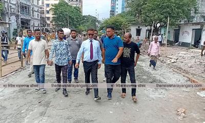 হকার : আরো এক ব্যর্থতার গল্প অপেক্ষায়