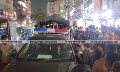 হকার উচ্ছেদ নিয়ে ধস্তাধস্তি