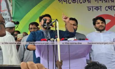 লংমার্চে নাহিদের স্লোগান- ‘গ্যাস দে বিদ্যুৎ দে নইলে গদি ছাইড়া দে’