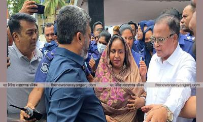 আপাতত চুপ আইভী