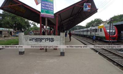 নারায়ণগঞ্জ-ঢাকা রুটে কমিউটার ট্রেনে বগি বৃদ্ধি করার দাবি