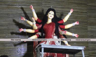 পূজায় ভয় ছিনতাই নিয়ে