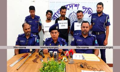 বন্দরে দেশীয় অস্ত্রসহ ৩ ডাকাত গ্রেপ্তার