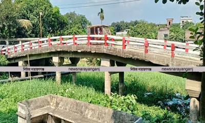 মদনপুরে উচু ও সরু ব্রিজের কারণে যান চলাচল ব্যাহত
