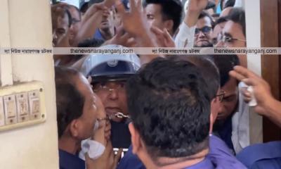 সাবেক মন্ত্রী আনিসুল হককে চর থাপ্পর শেষে ধাওয়া