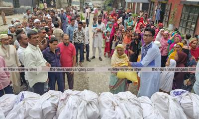 তারেক রহমানের পক্ষ থেকে রেজা রিপনের ঈদ সামগ্রী বিতরণ