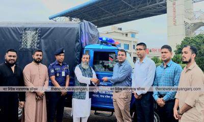 কুমিল্লা সদর মডেল থানায় গাড়ির চাবি তুলে দিলেন মোহাম্মদ হাতেম 
