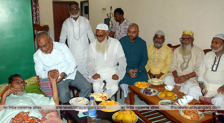 ফতুল্লায় অসুস্থ বিএনপি নেতাদের খোঁজ নিলেন গিয়াসউদ্দিন